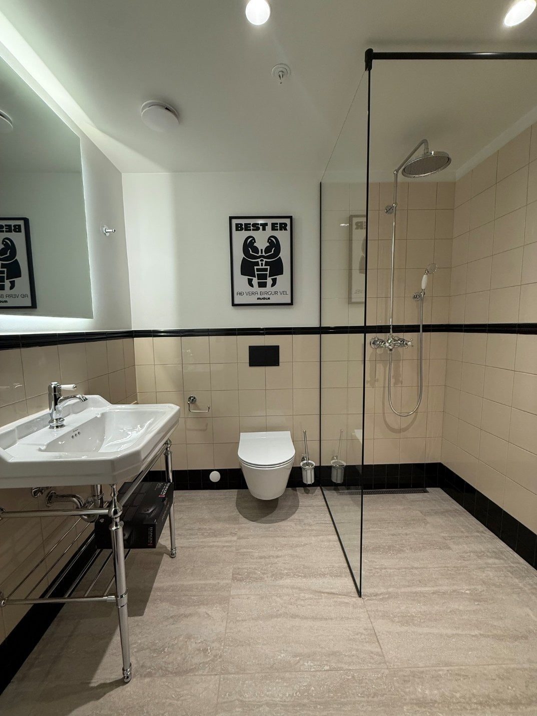 Wet-room — after, beige tiles + open shower